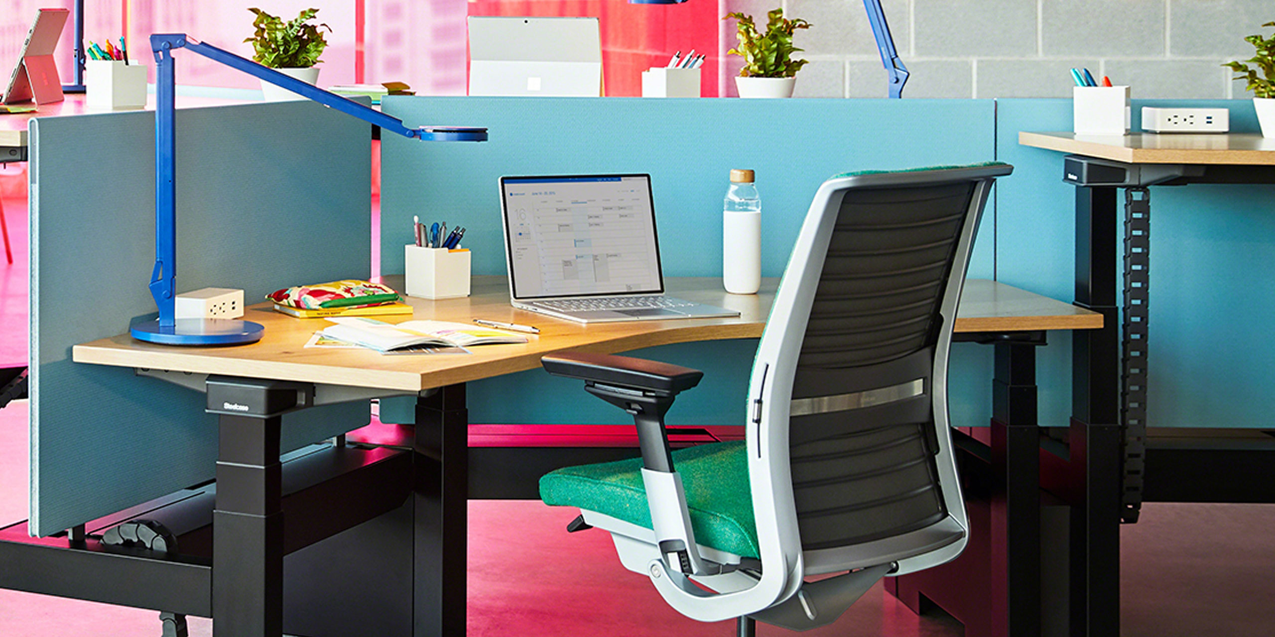 สีสันใน office room design