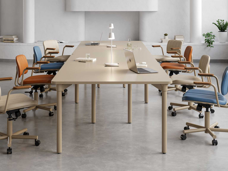 ตกแต่งออฟฟิศให้มินิมอล ด้วยเฟอร์นิเจอร์ฟิตติ้ง