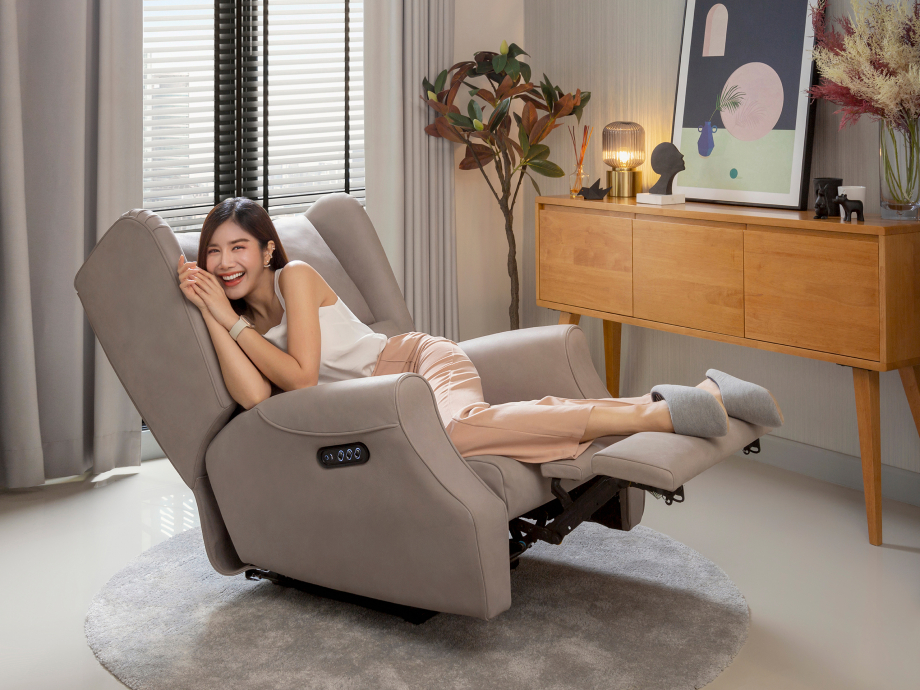 Cuztom-Recliner-09-copy