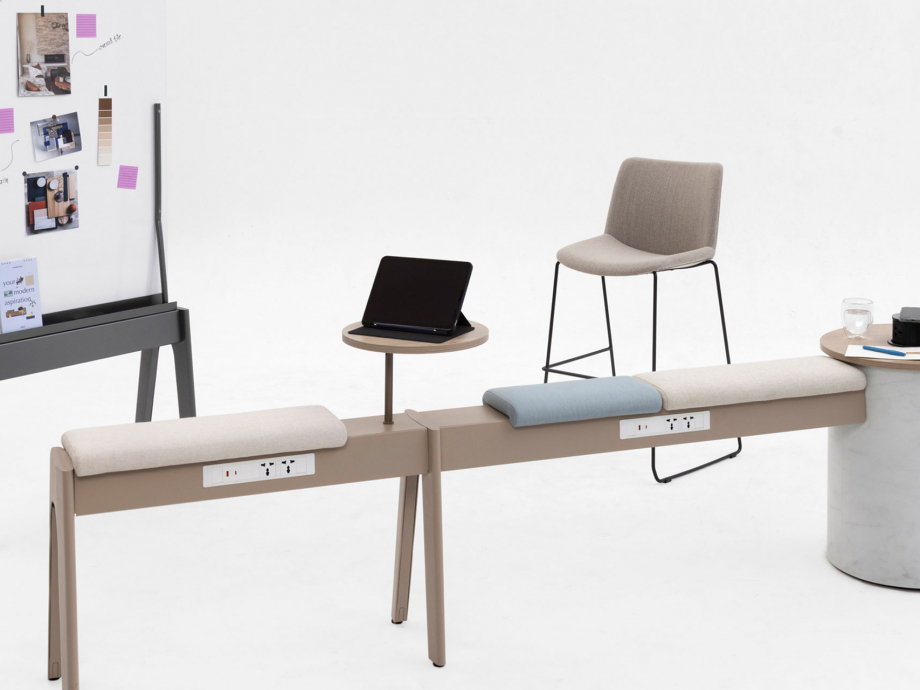 จัดพื้นที่ Hybrid Workplace ด้วยไวท์บอร์ด